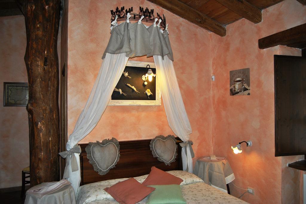 Le Macine Del Confluente Bed & Breakfast บาดาลุคโค ภายนอก รูปภาพ