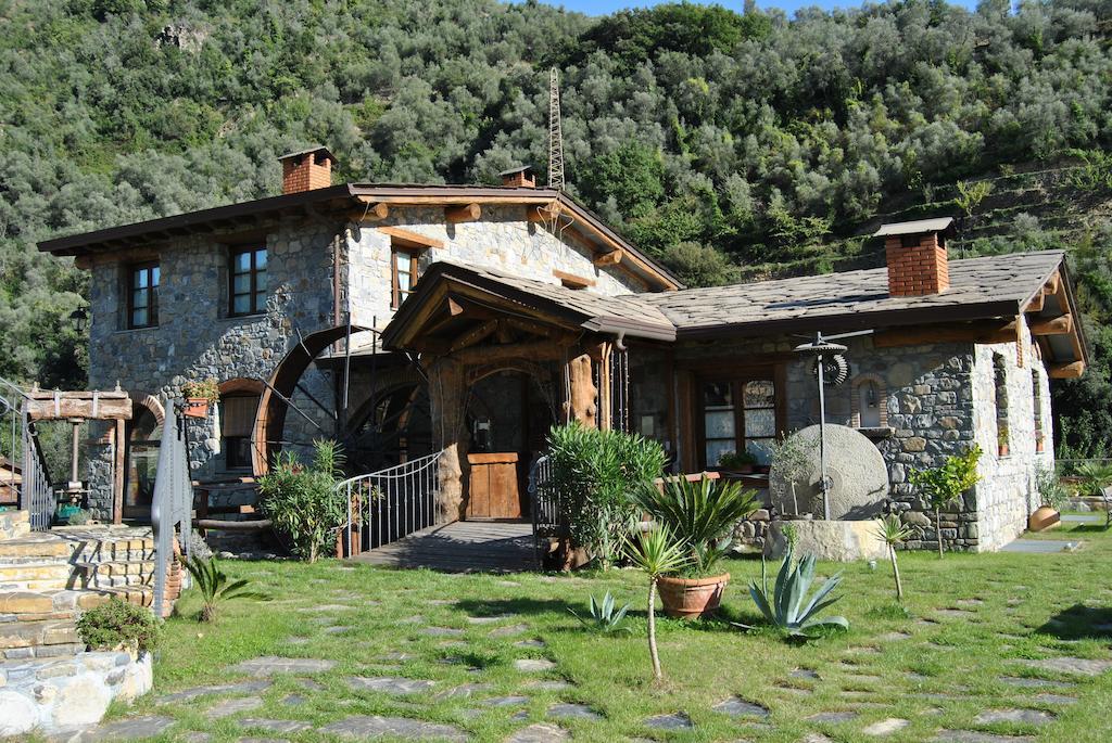 Le Macine Del Confluente Bed & Breakfast บาดาลุคโค ภายนอก รูปภาพ