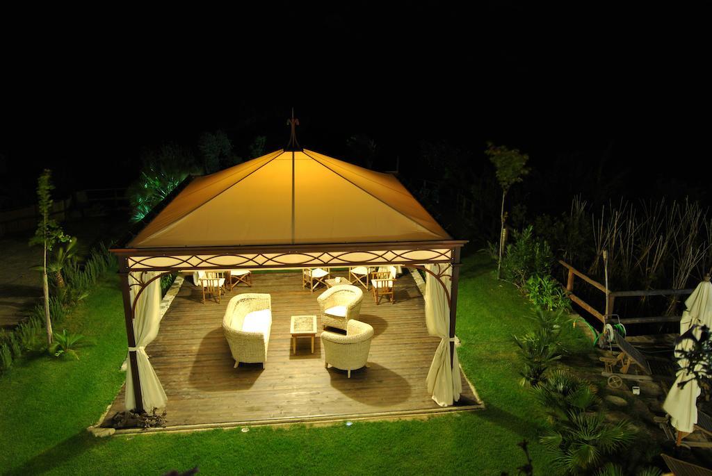 Le Macine Del Confluente Bed & Breakfast บาดาลุคโค ภายนอก รูปภาพ